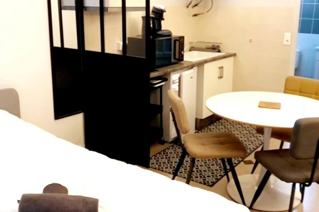 Paule - Studio Climatise Au 3Eme Place Pie 2Pers アヴィニョン エクステリア 写真